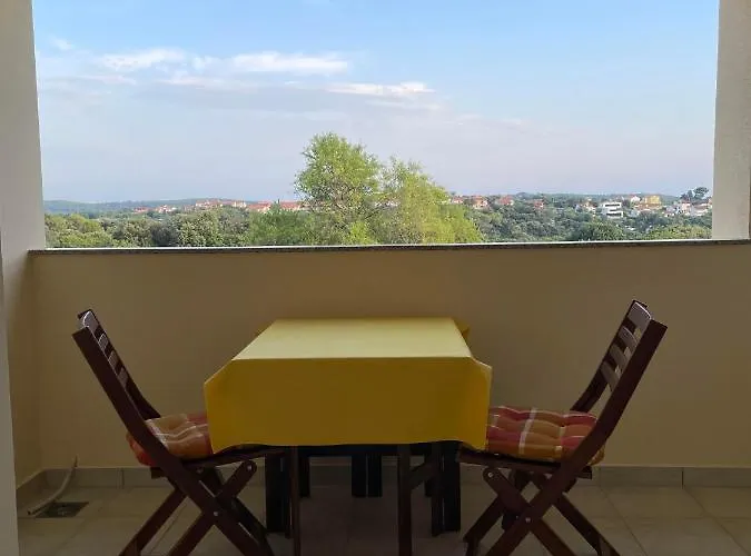 Vinki Apartman *